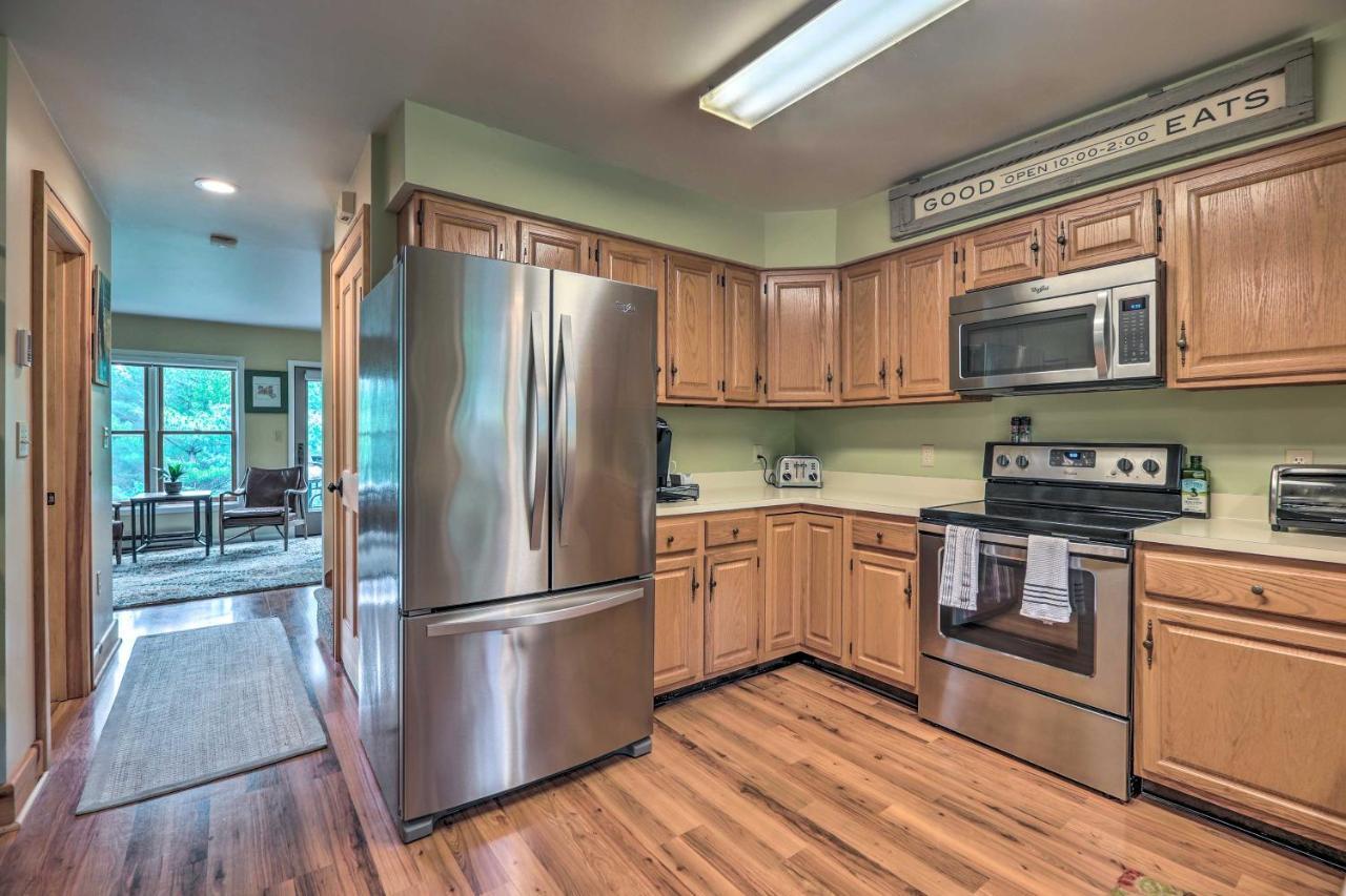 Lake Placid Gem With Patio And Views Less Than 1 Mi To Beach! ภายนอก รูปภาพ