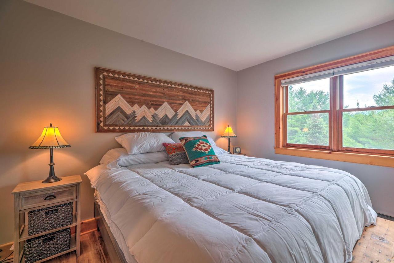 Lake Placid Gem With Patio And Views Less Than 1 Mi To Beach! ภายนอก รูปภาพ